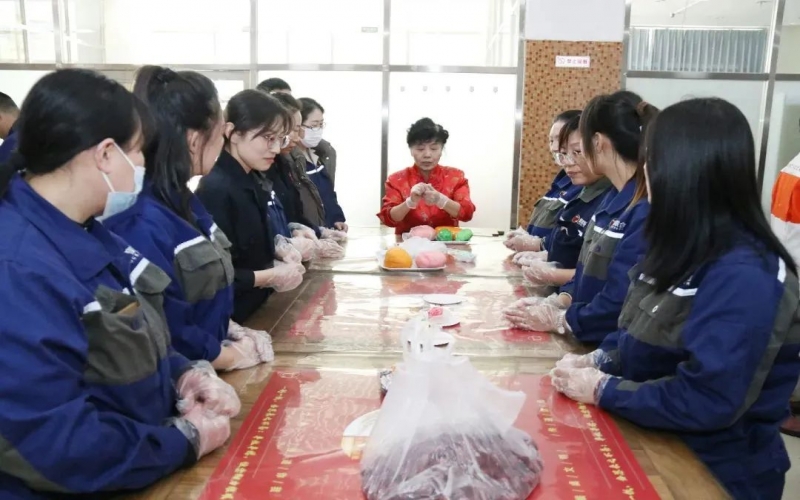 巧手捏面塑 指尖傳非遺！榮程鋼鐵這場活動超有趣