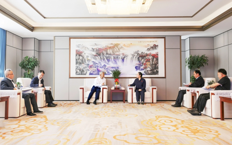 國網(wǎng)天津市電力公司董事長、黨委書記郭銘群深入榮程集團走訪調(diào)研